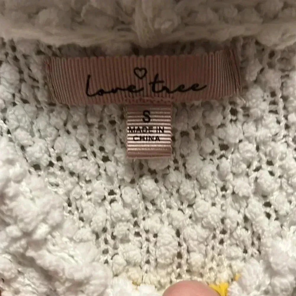 Sweater - Picture 4 of 5